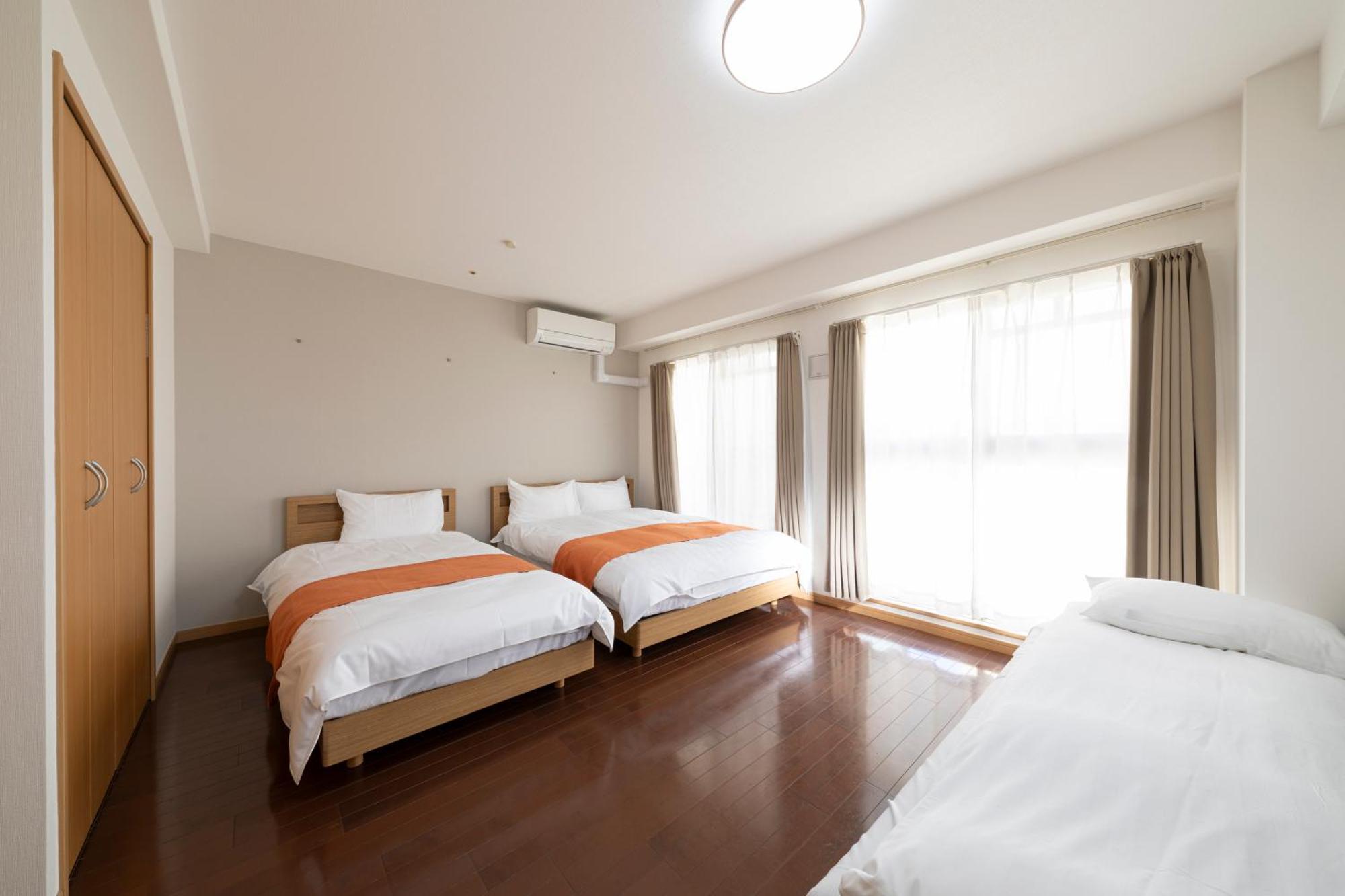 クリスタルコート難波 Apartment Osaka Exterior photo